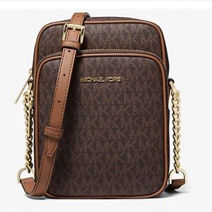 NWT Michael Kors Jet Set Travel Medium Logo Crossbody Bag